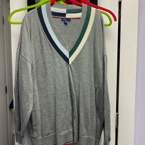Tommy Hilfiger Sweaters - Tommy Hilfiger Sweater